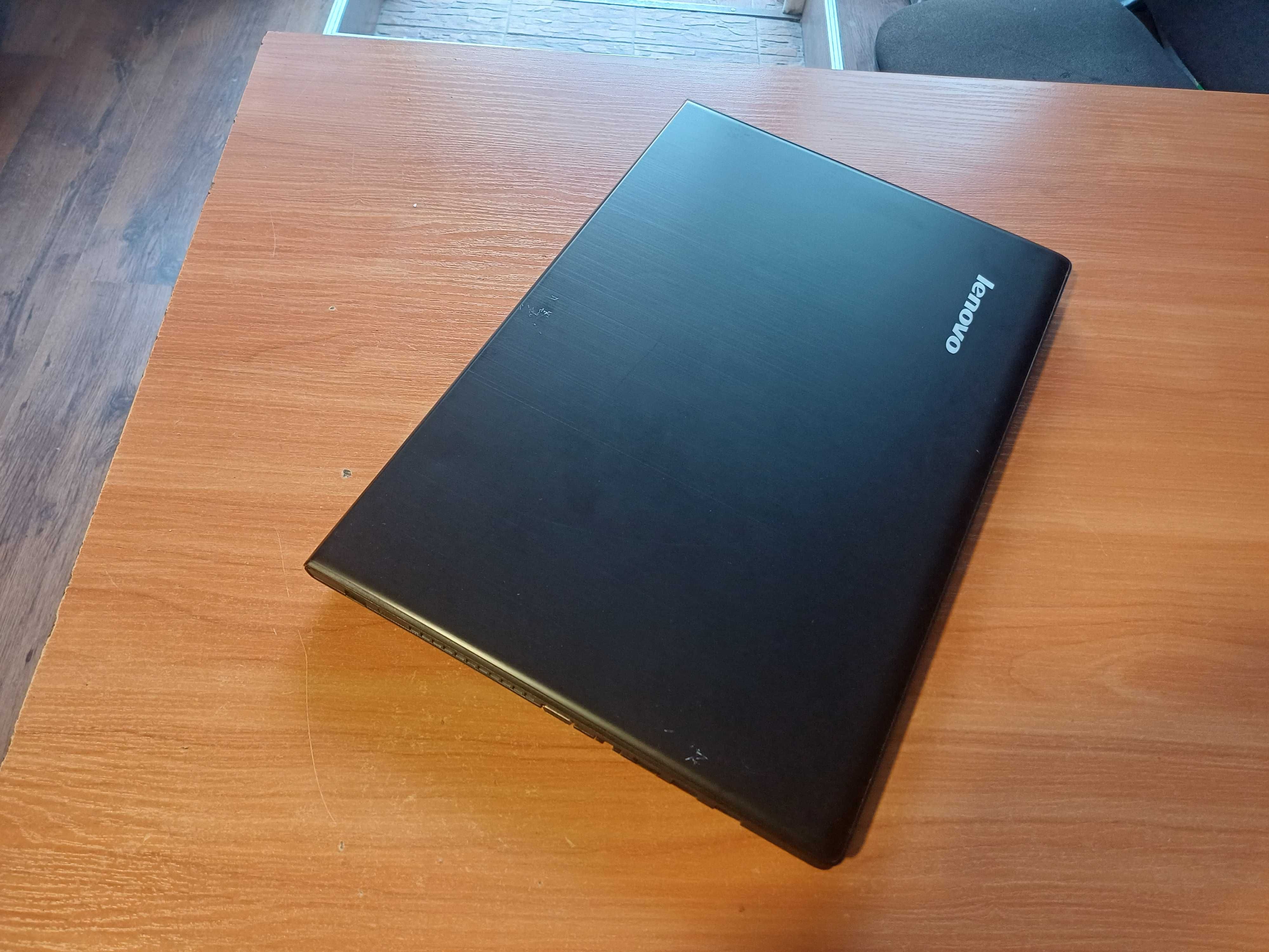 17.3" Голям лаптоп Lenovo Core™ i3-5005U/8GB-RAM/500GB HDD