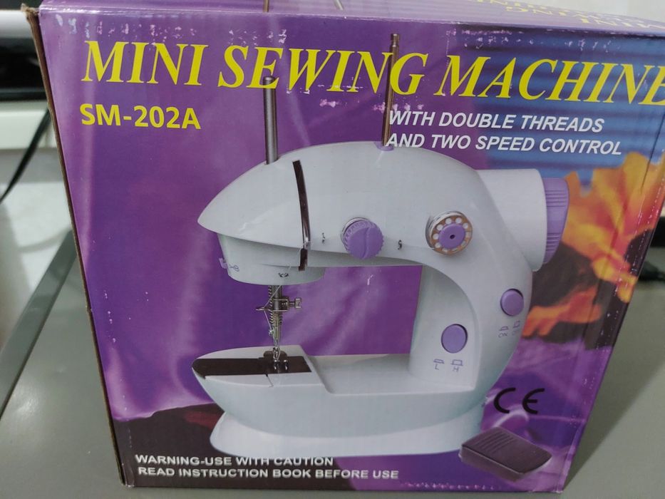 Продам мини  швейный машина