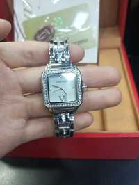 Женские часы CARTIER