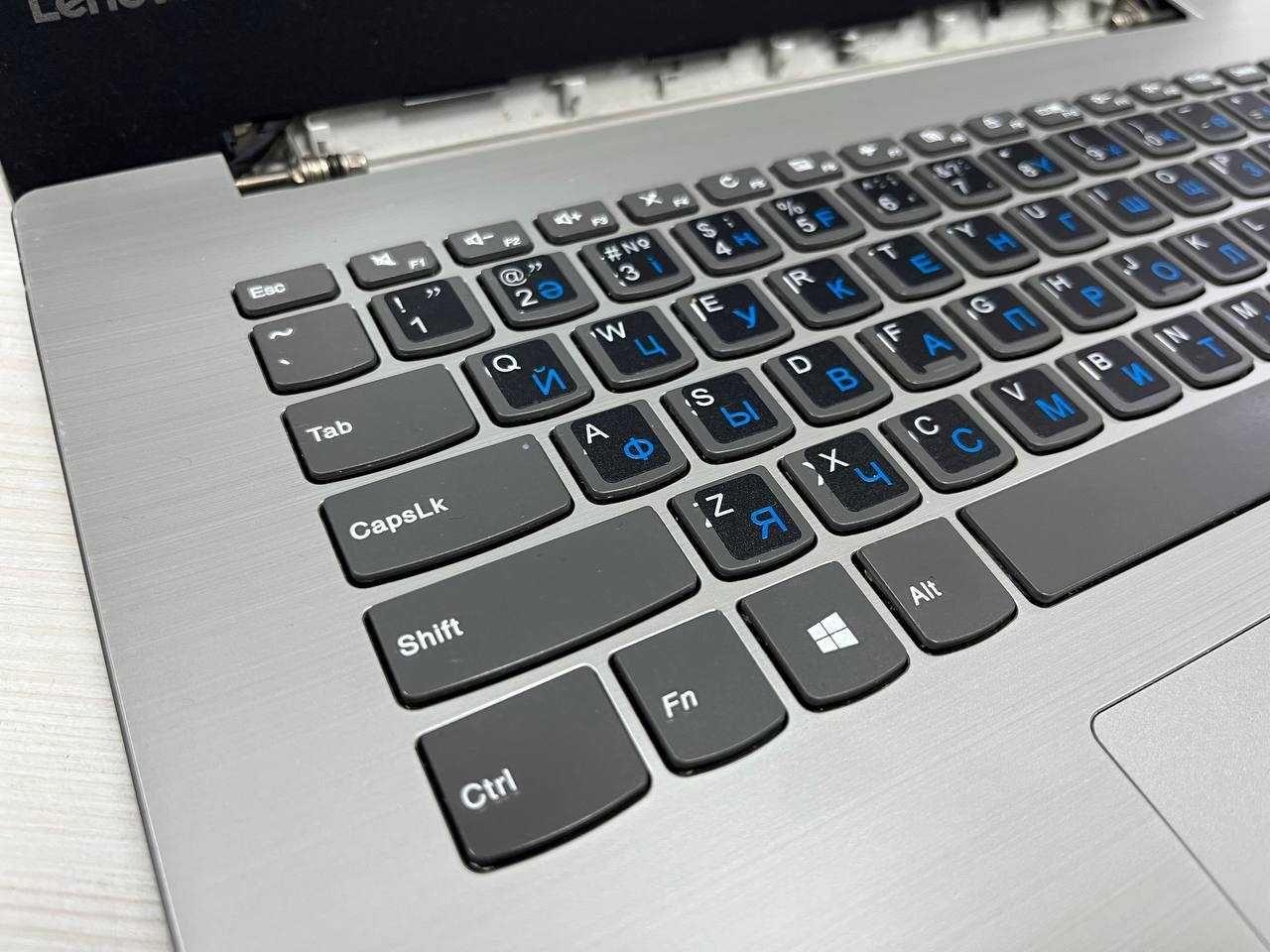 ДЛя офиса Шустрый Lenovo Core i3*ОЗУ 6*SSD 256/HDD 750