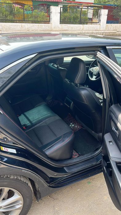 Срочно продам автомобиль Тайота Камри  55