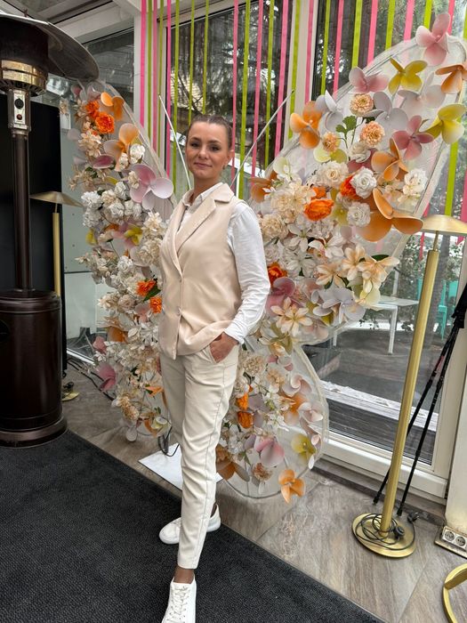 Кроссовки женские