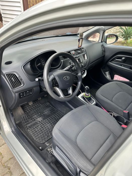 Vand Kia Rio an 2013