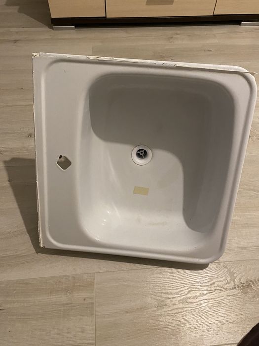 Мойка для кухни белого цвета