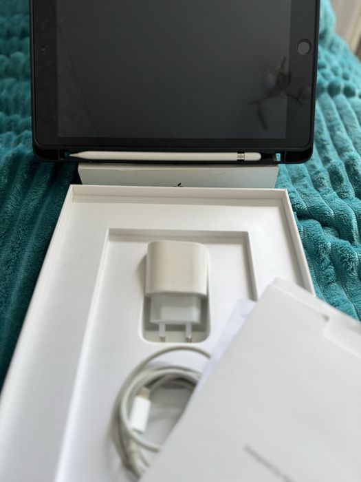 Aipad + apple pencil в комплекте