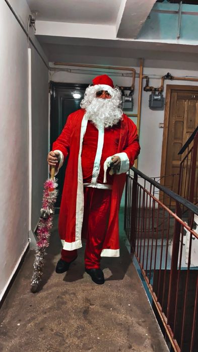 Moș Crăciun disponibil pentru copii-vizite la domiciliu