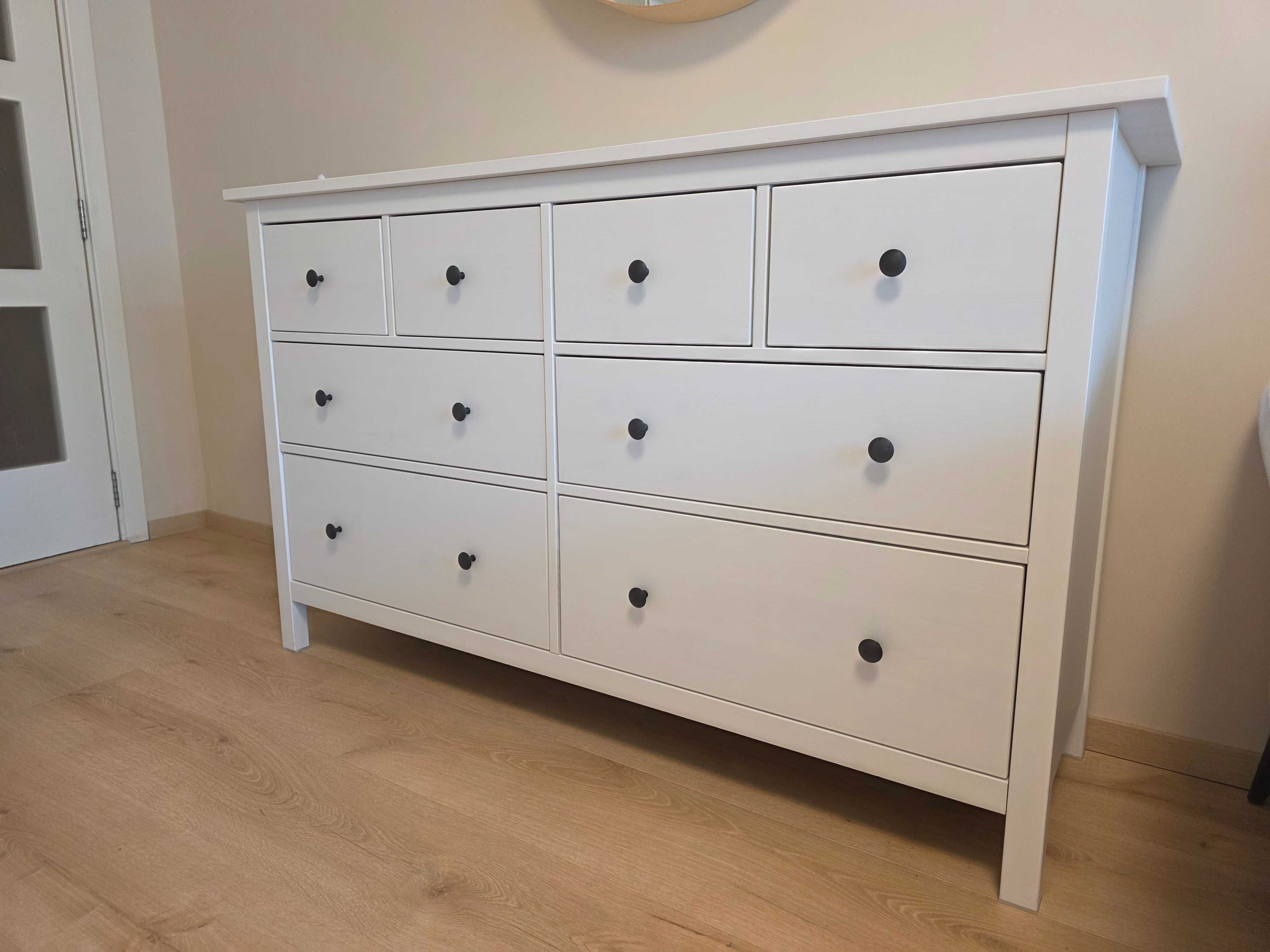 Скрин с 8 чекмеджета Ikea HEMNES