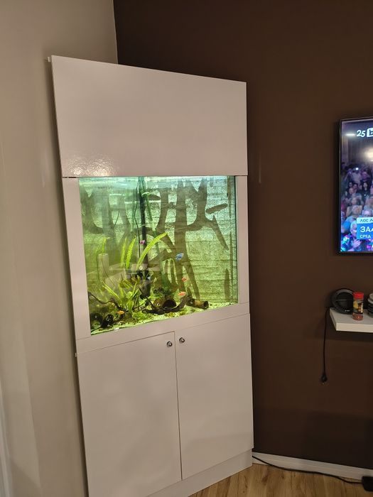 Ъглов аквариум 90л.