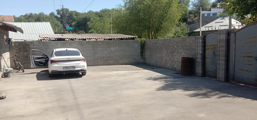 Сдам два бокса под сто