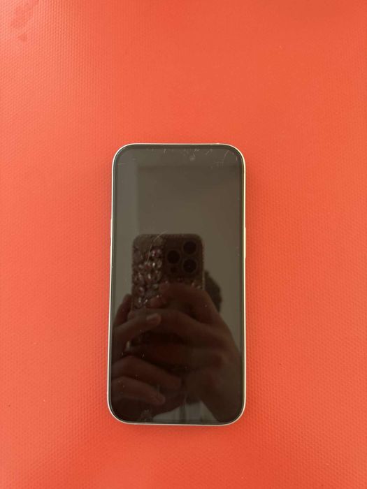 Iphone 15 2100 lei pret negociabil