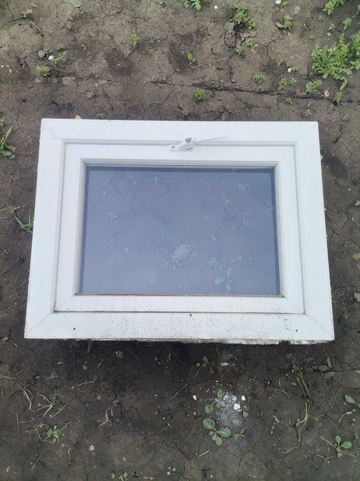 Продам пластиковое окно