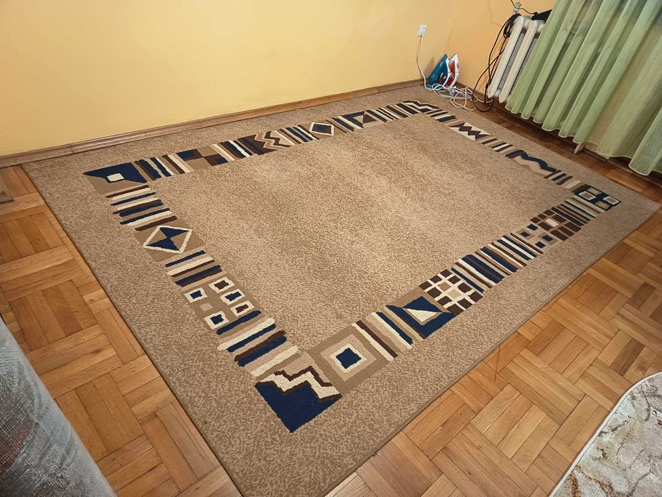килим  синтетичен - 300/200 см