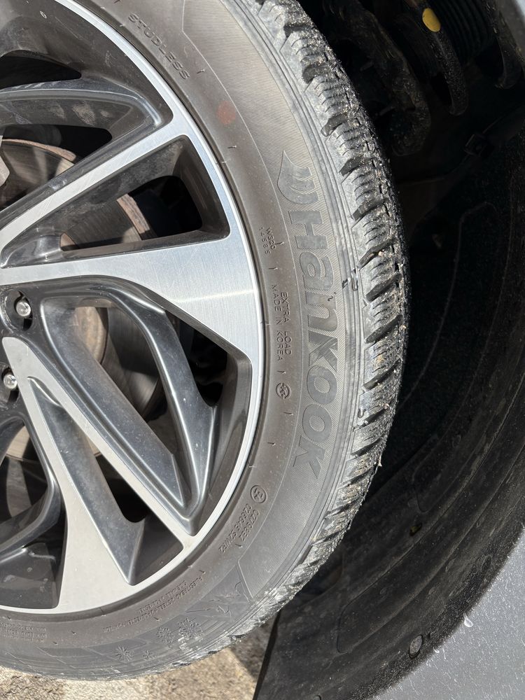 Зимни гуми HANKOOK i CEPT EVO 2, 245/45/19