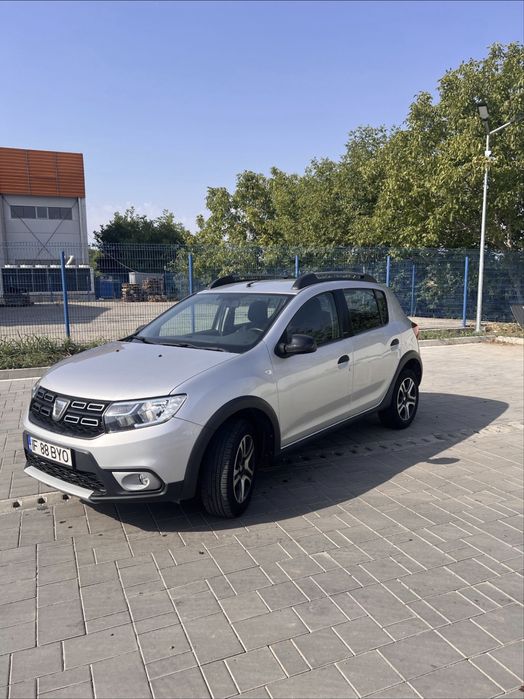 Sandero Stepway cu revizii doar la REPREZENTANTA