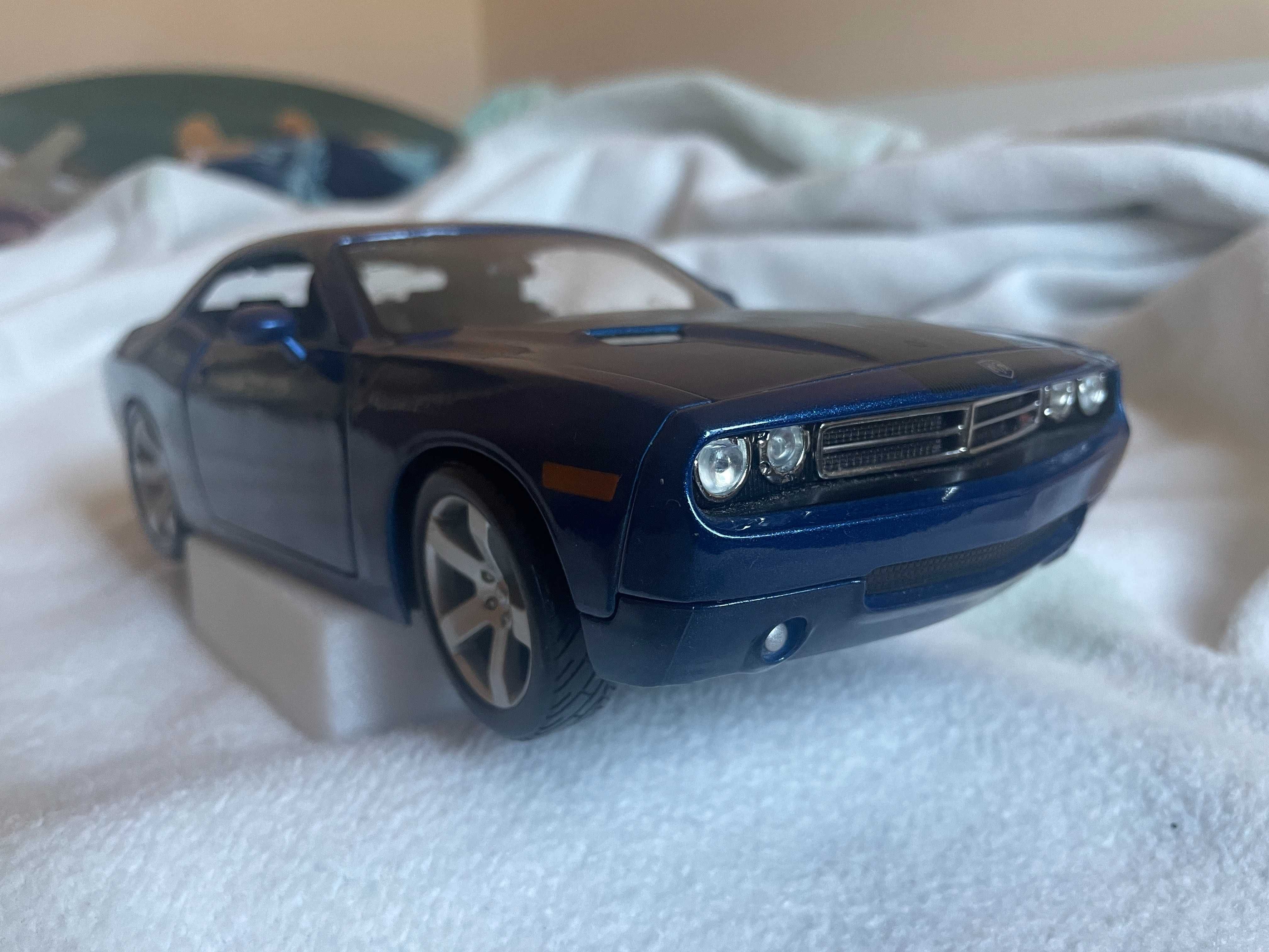 Продават се diecast модели 1:18 - Bburago, Maisto, Road Signature