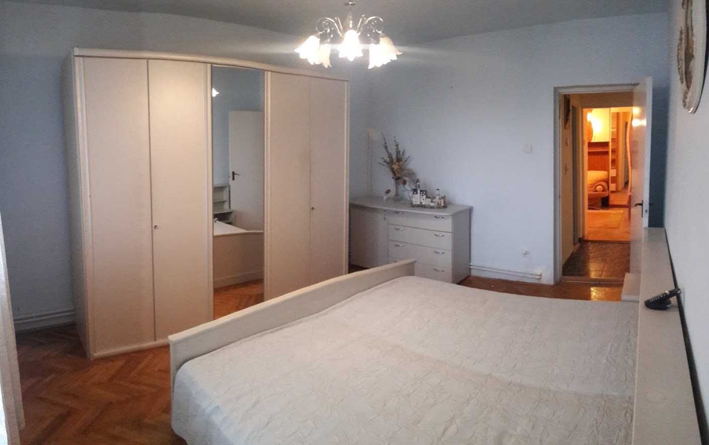 Apartament 3 camere - decomandat, garaj, Hateg, HD - DOAR PT INCHIRIAT