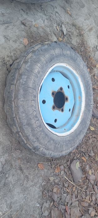 Yumizi traktor zapchaslari.