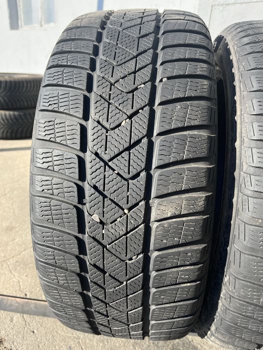 2 бр. зимни гуми 225/45/17 Pirelli DOT 3218 6 mm