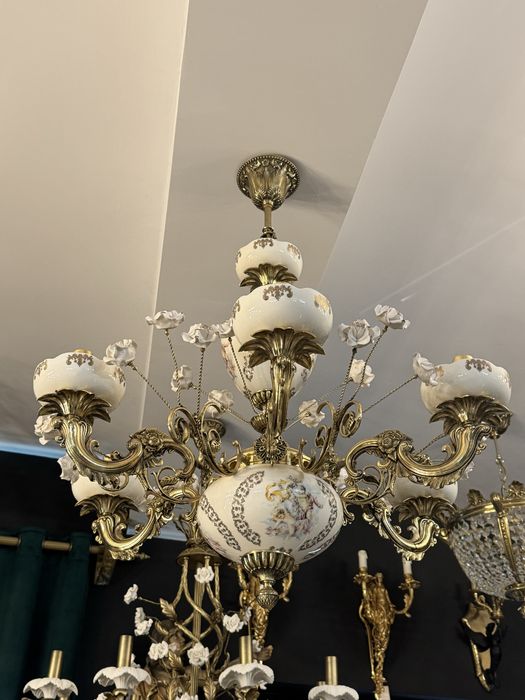 Candelabru- bronz masiv- portelan