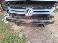 Vând golf 5 plus avariată