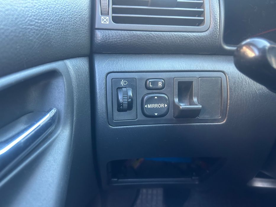 Тойота Корола 2.0 дизел 116 к.с. 2003 г. НА ЧАСТИ