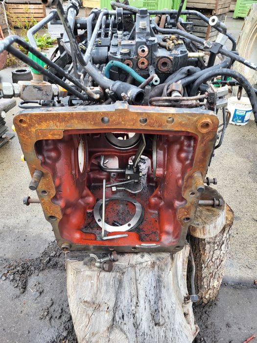 Dezmembrez tractor Case maxxum 5150