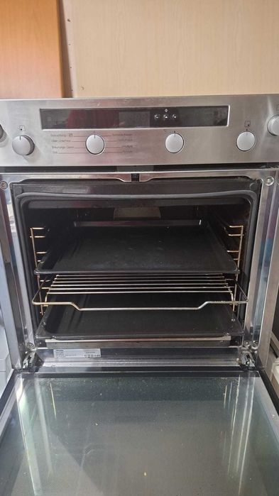 Vând cuptor incorporabil + plită Miele