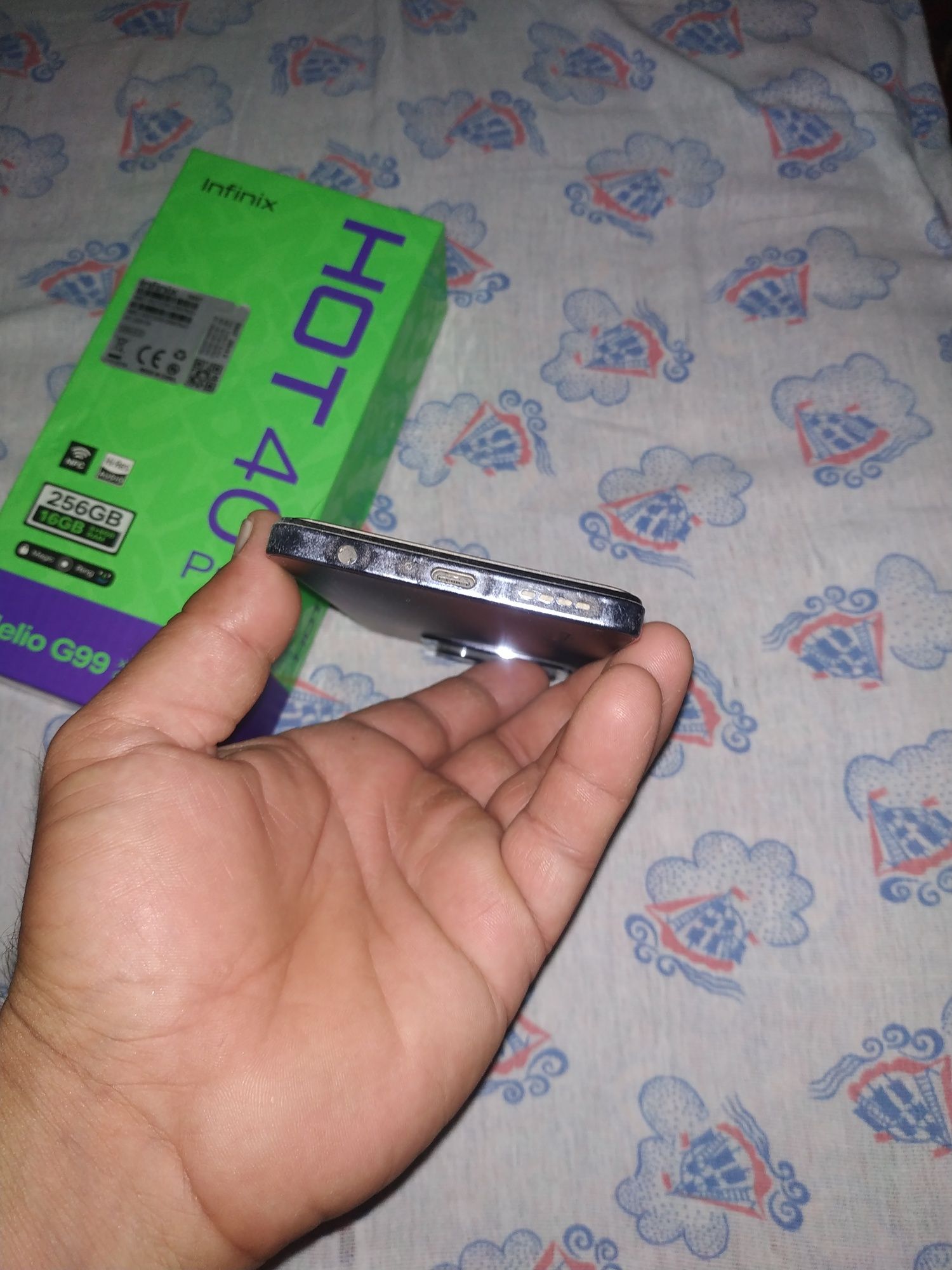 Infinix hot 40 pro 8+8 256