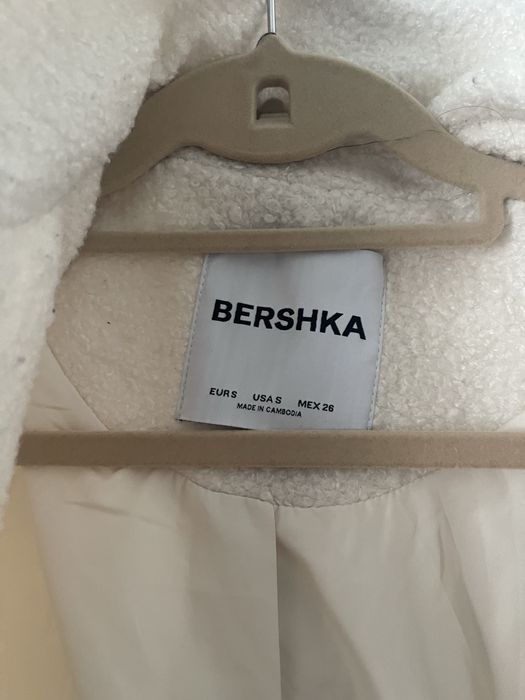 Palton Bershka crem
