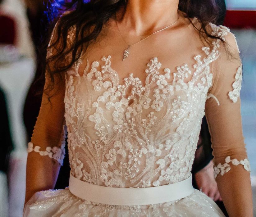 Vand rochie de mireasa