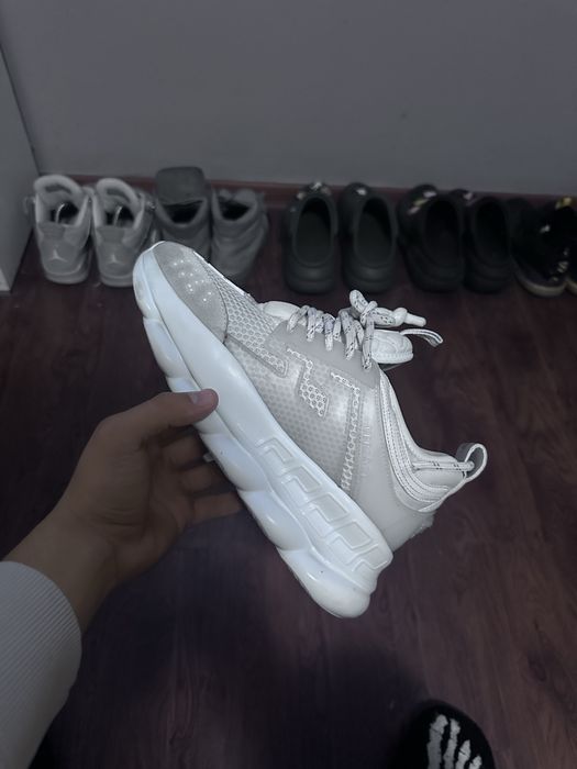 Vand versace chain reaction