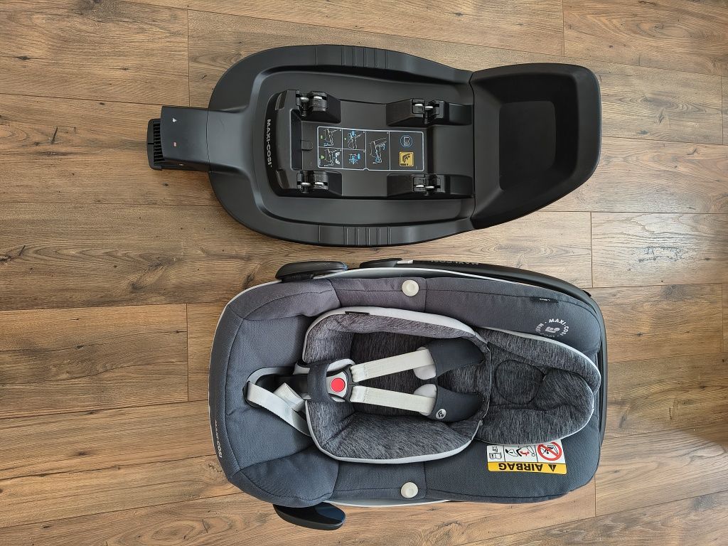 Столче-кошница за кола Maxi Cosi Pebble Pro + база  isofix FamilyFix 2