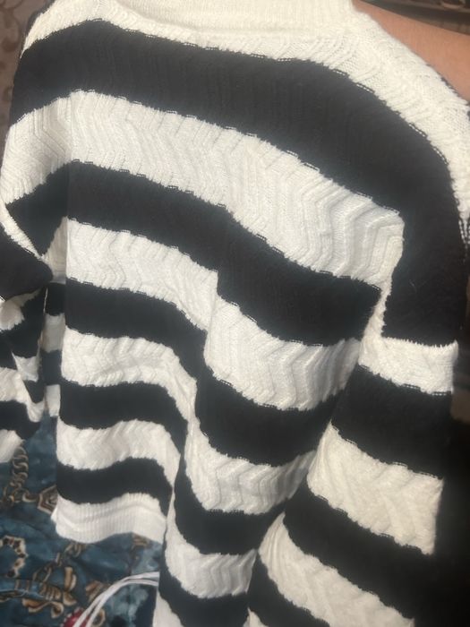 Теплый свитер подходит на С М Л