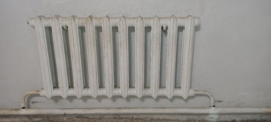 Радиаторы чугунные 10секц и 5секц