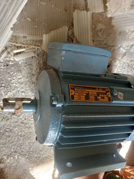 Ел.двигател ЕЛПРОМ Троян 220/380V 1.1kW