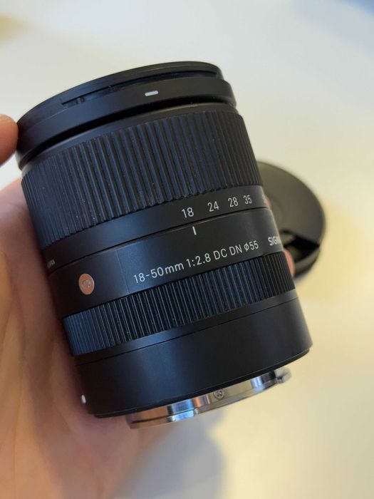 Обектив Sigma 18-50mm F2.8 DC DN Contemporary за Sony E-Mount APS-C