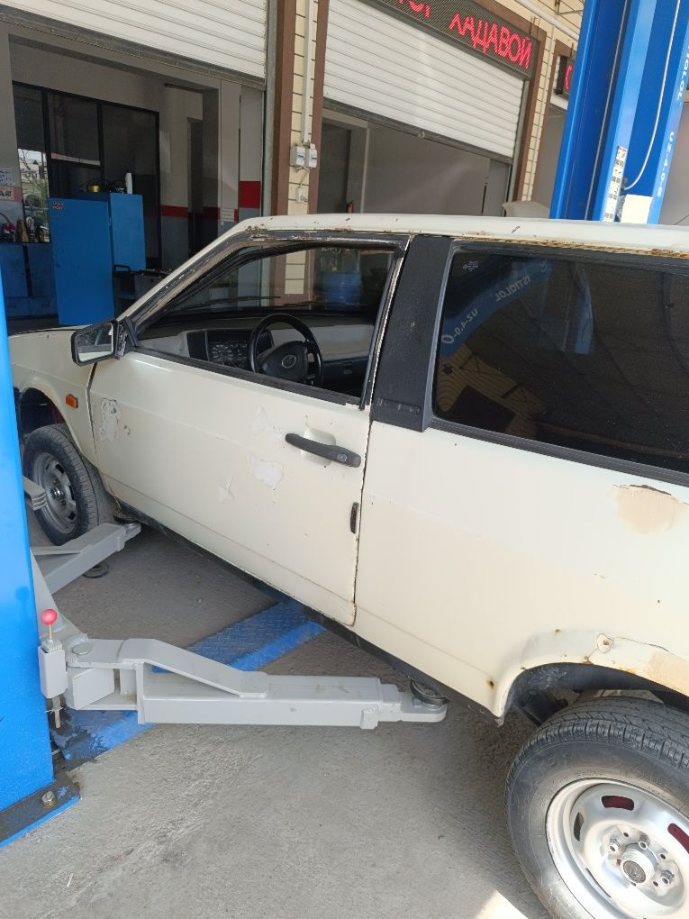 Lada samara 2108