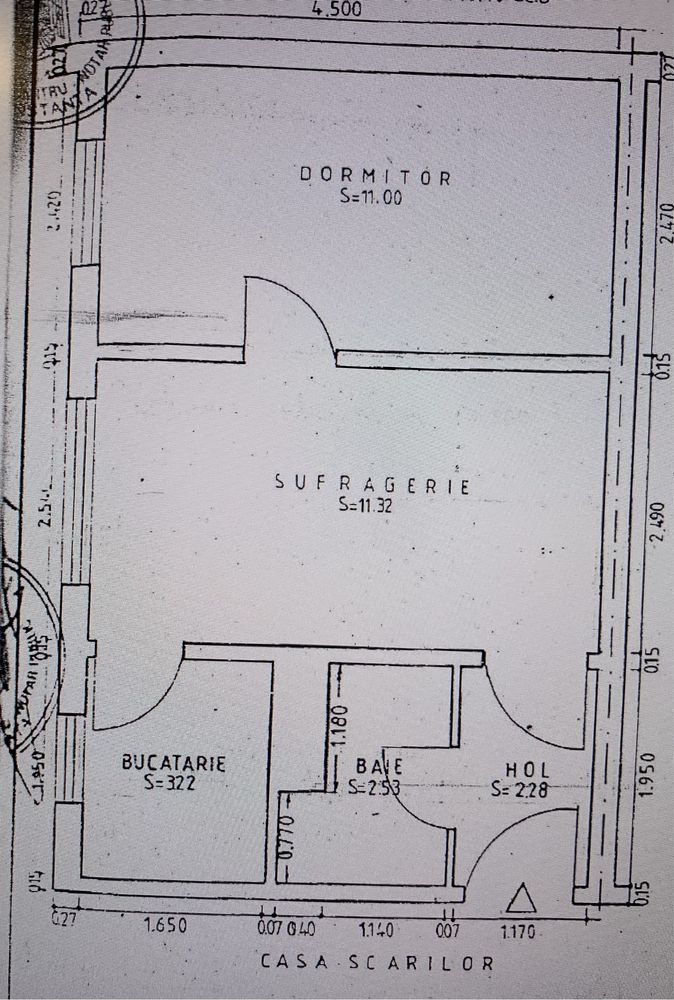 Inchiriez apartament 2 camere zona Ciresica liceul Decebal