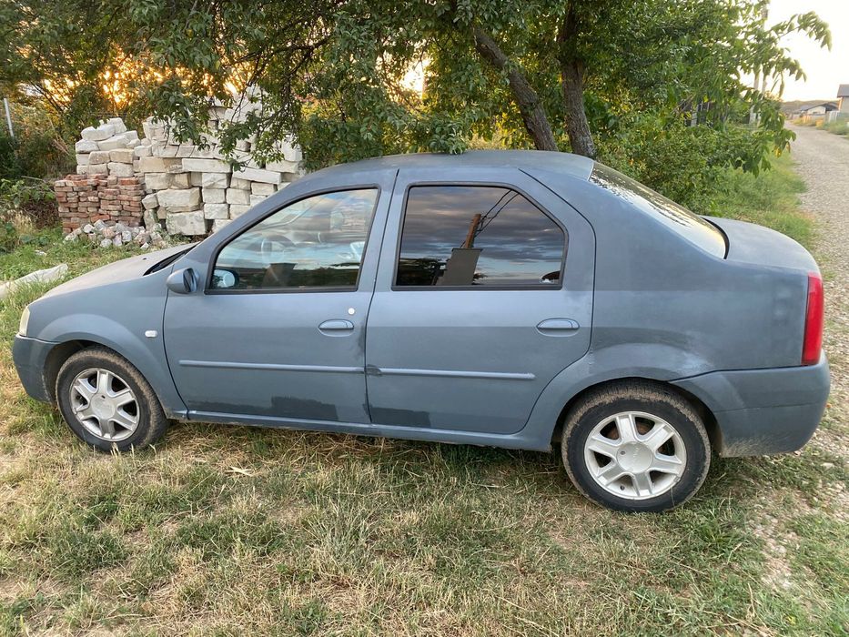 Dacia logan impecabila 2004