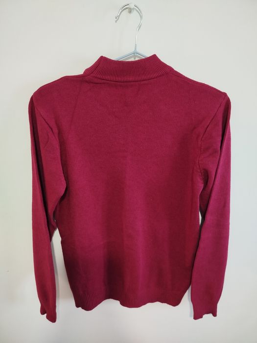 Отдам бесплатно мужской свитер