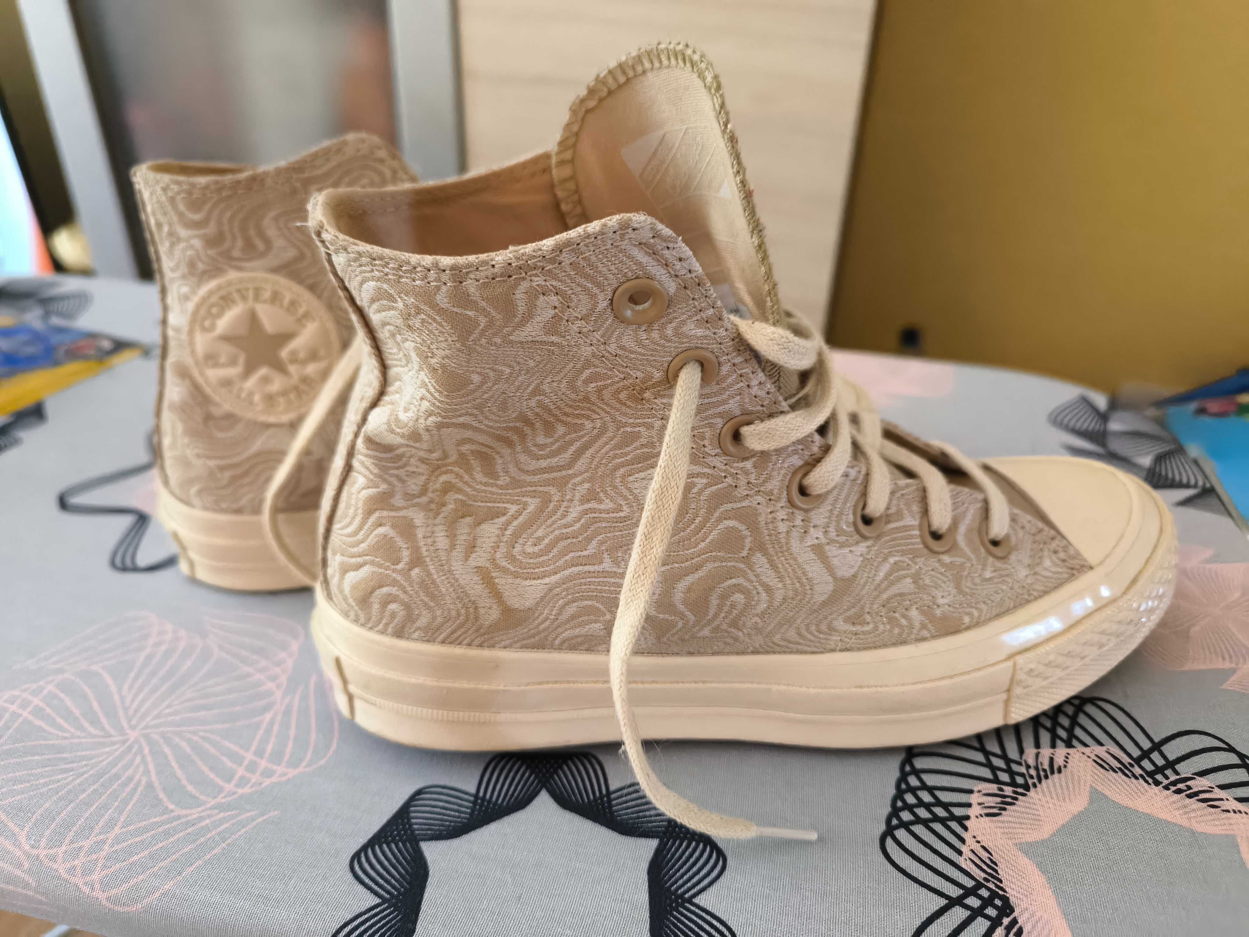 Кецове converse  като нови 37 номер са
