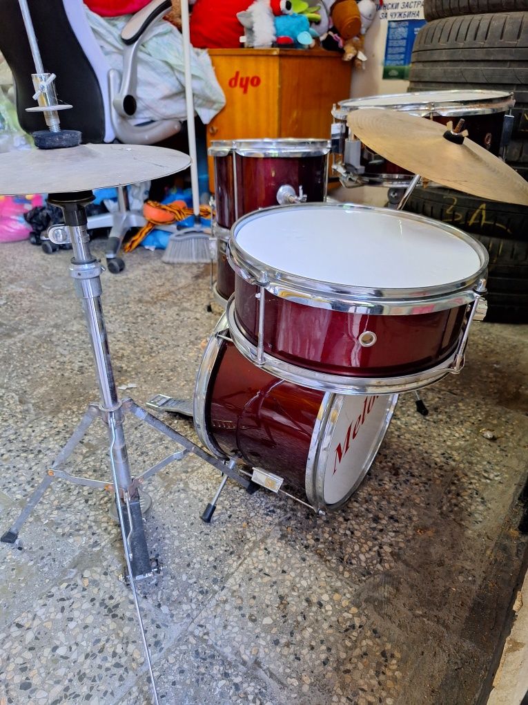 Детски барабани gear4music използвани в добро състояние