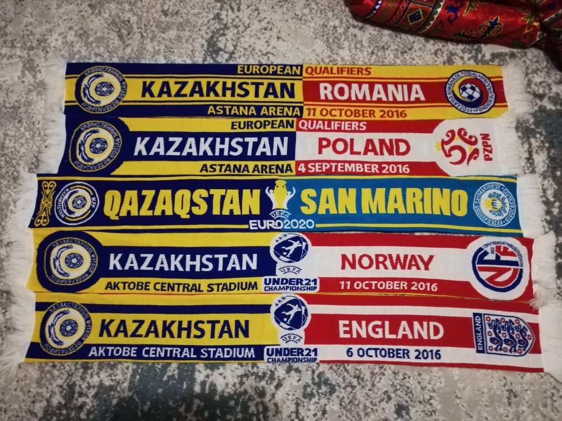 Большая коллекция шарфов казахстанских футбольных клубов, и сборной!