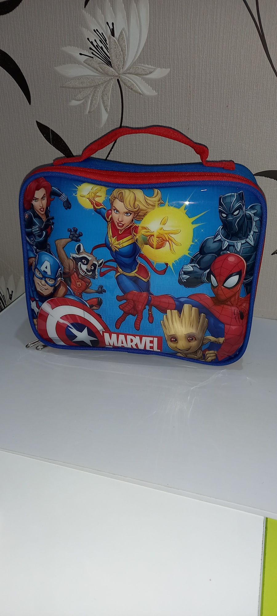 Gentuță de prânz Marvel,termică