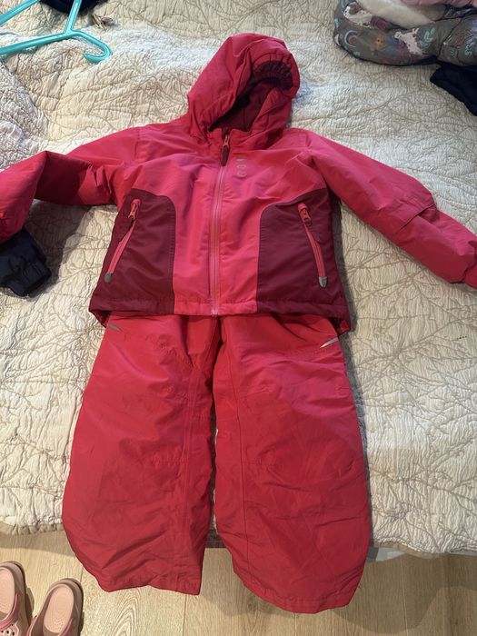 Детски Ски и зимни якета, елеци и панталони.