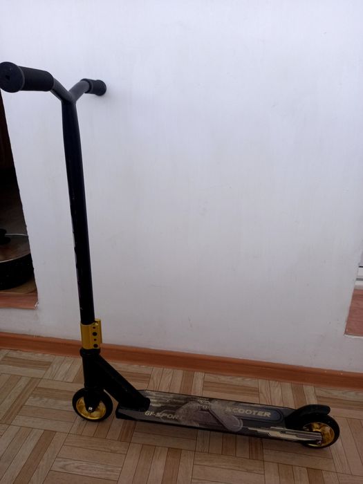 Продам самокат в хорошем состоянии