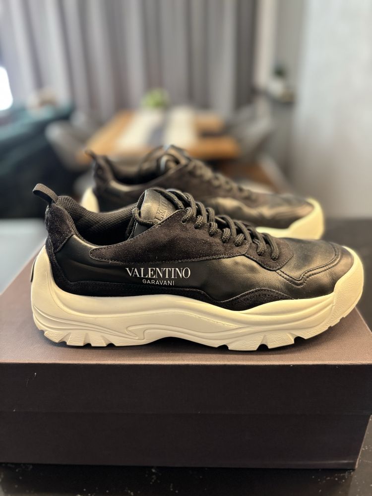 Valentino Garavani 41.5 men shoes