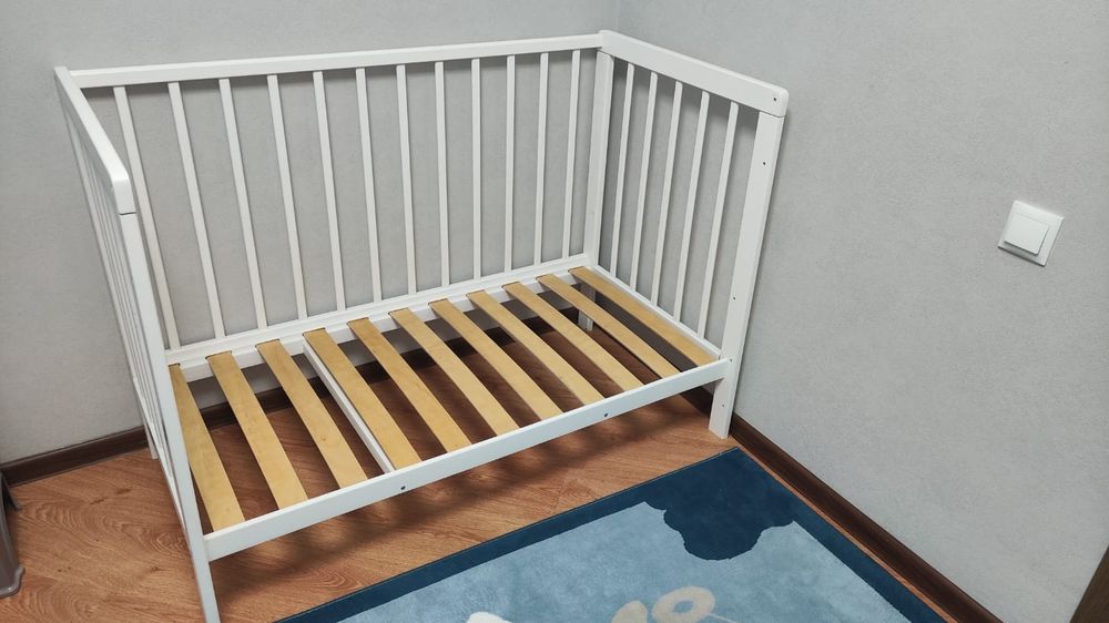 Отдам даром кровать детскую