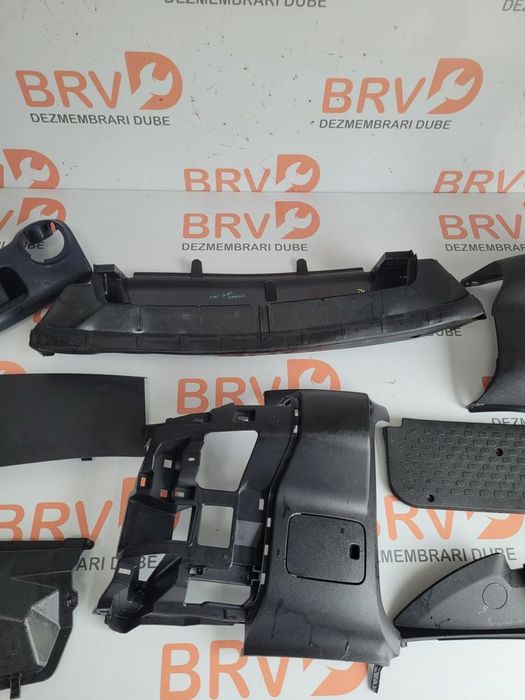 Ornamente plastic pentru Renault Trafic / Opel Vivaro / Nissan Primast