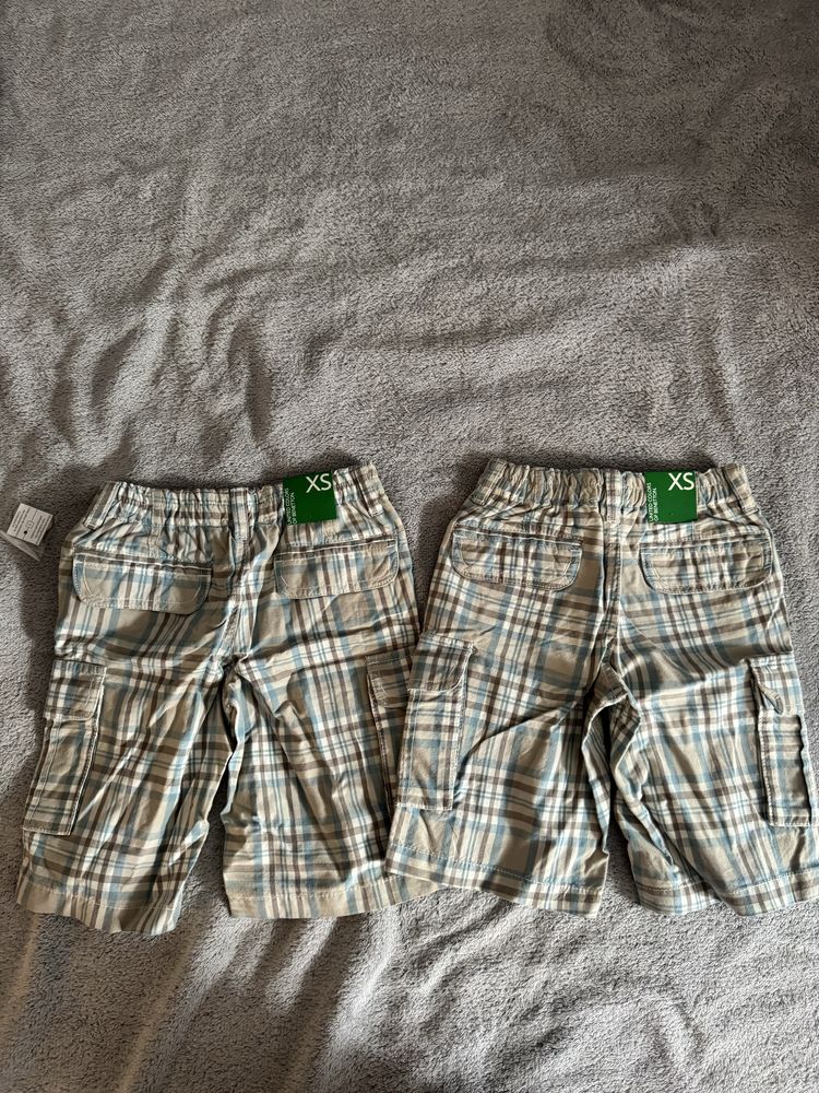 Два чифта къси карирани панталонки Benetton